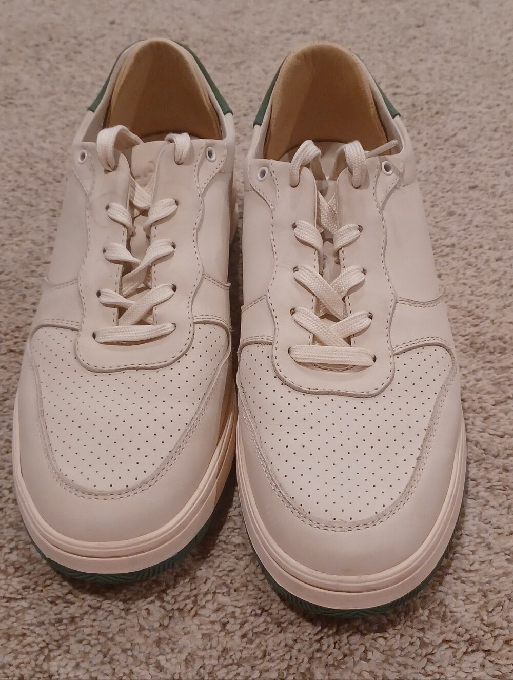 CLAE Malone "Apple" Vegan Sneakers in the off-white and dark green. Size 8 - Picture 4 of 9